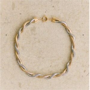 Rare 🇫🇷 Sézane Mia Necklace